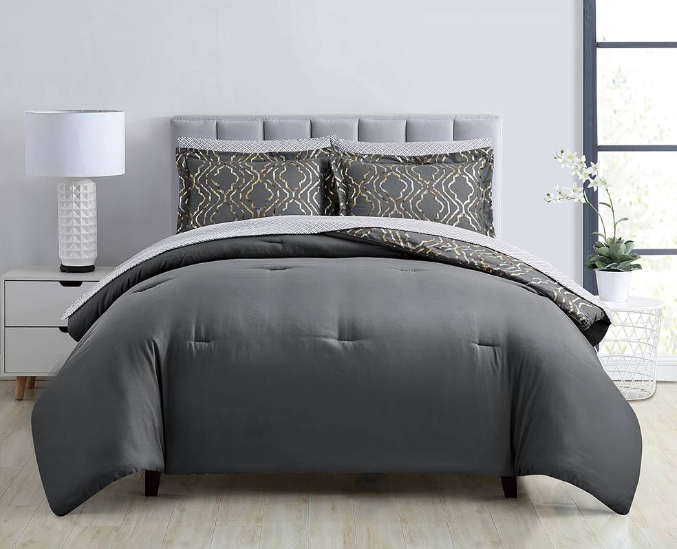luxury printed 7 pcs double-sided available quilt set, wholesale at affordable price, various size and pattern