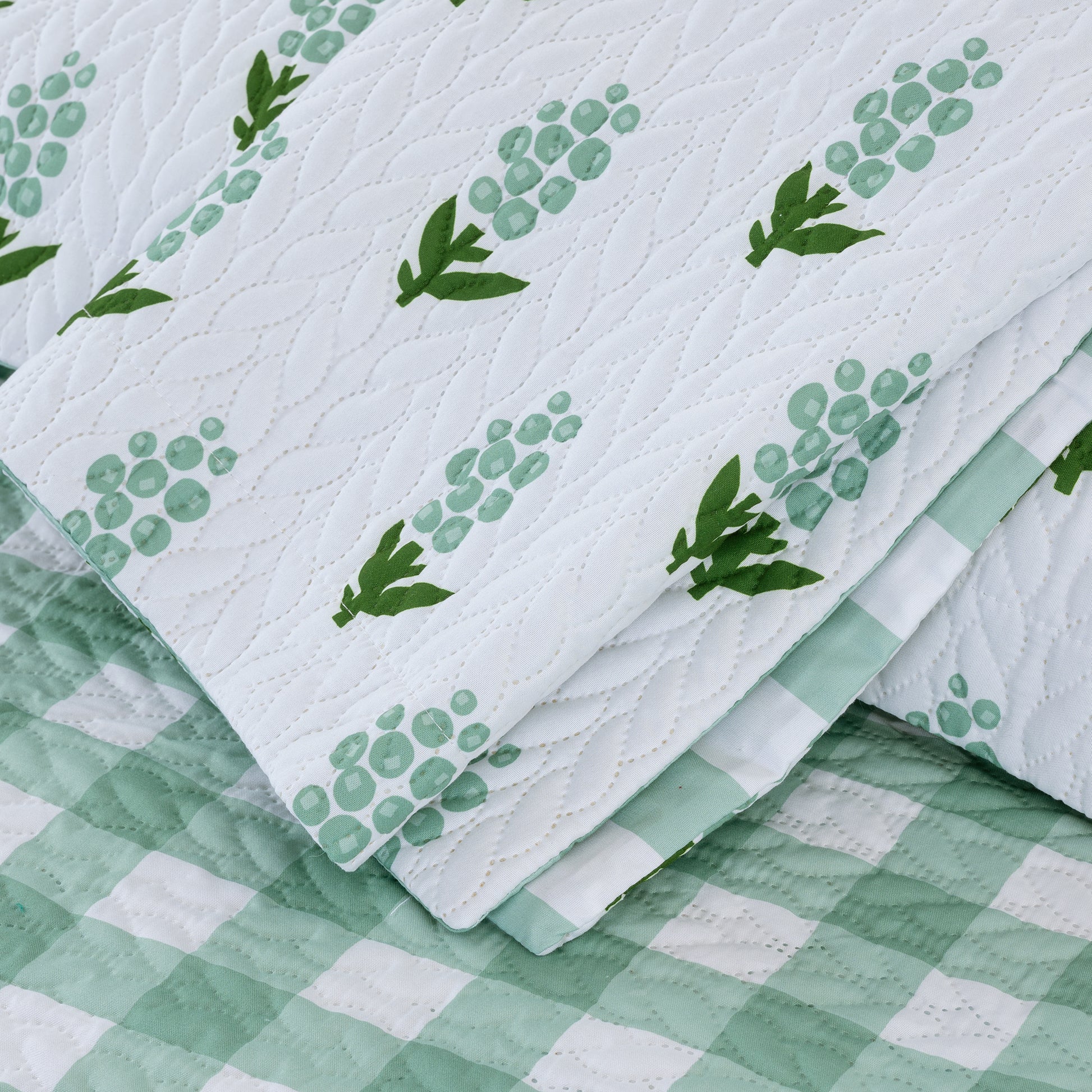 cute king botanical print 3 pcs quilt Set