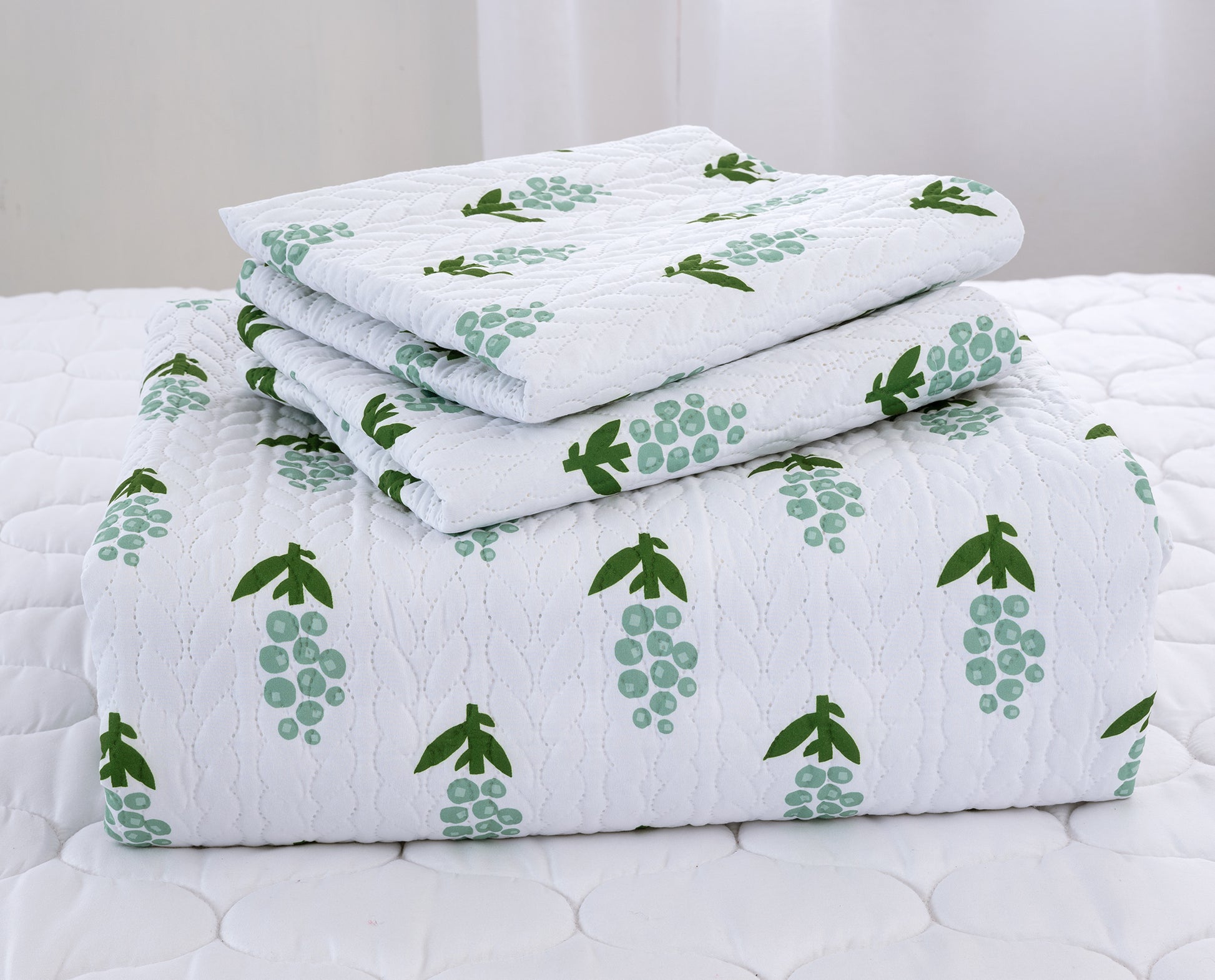 cute king botanical print 3 pcs quilt Set